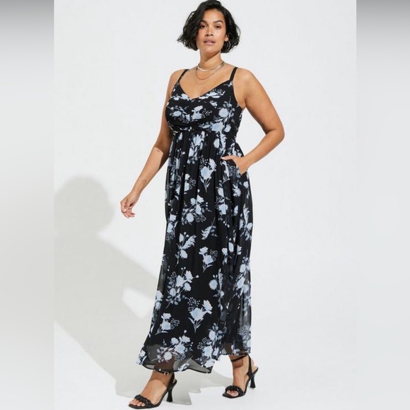 torrid Dresses & Skirts - $125 Torrid chiffon pleated dress sz 2 2X 1760
